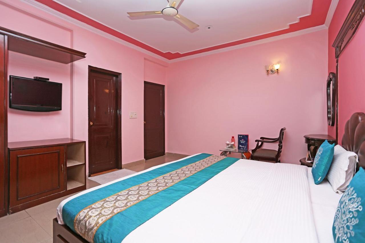 OYO 1242 near MG Road Hotel Gurgaon Exterior foto