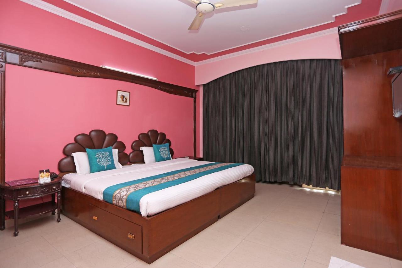 OYO 1242 near MG Road Hotel Gurgaon Exterior foto