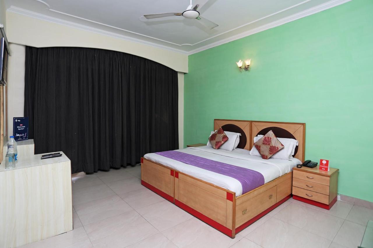 OYO 1242 near MG Road Hotel Gurgaon Exterior foto