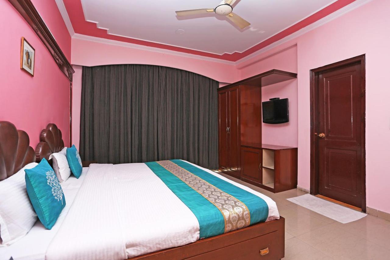 OYO 1242 near MG Road Hotel Gurgaon Exterior foto